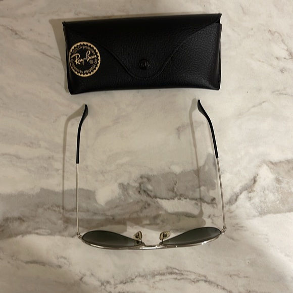 RayBan Aviator Sunglasses - Picture 2 of 3